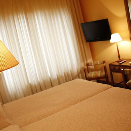 Hotel Edelweiss Candanchú Eksteriør bilde