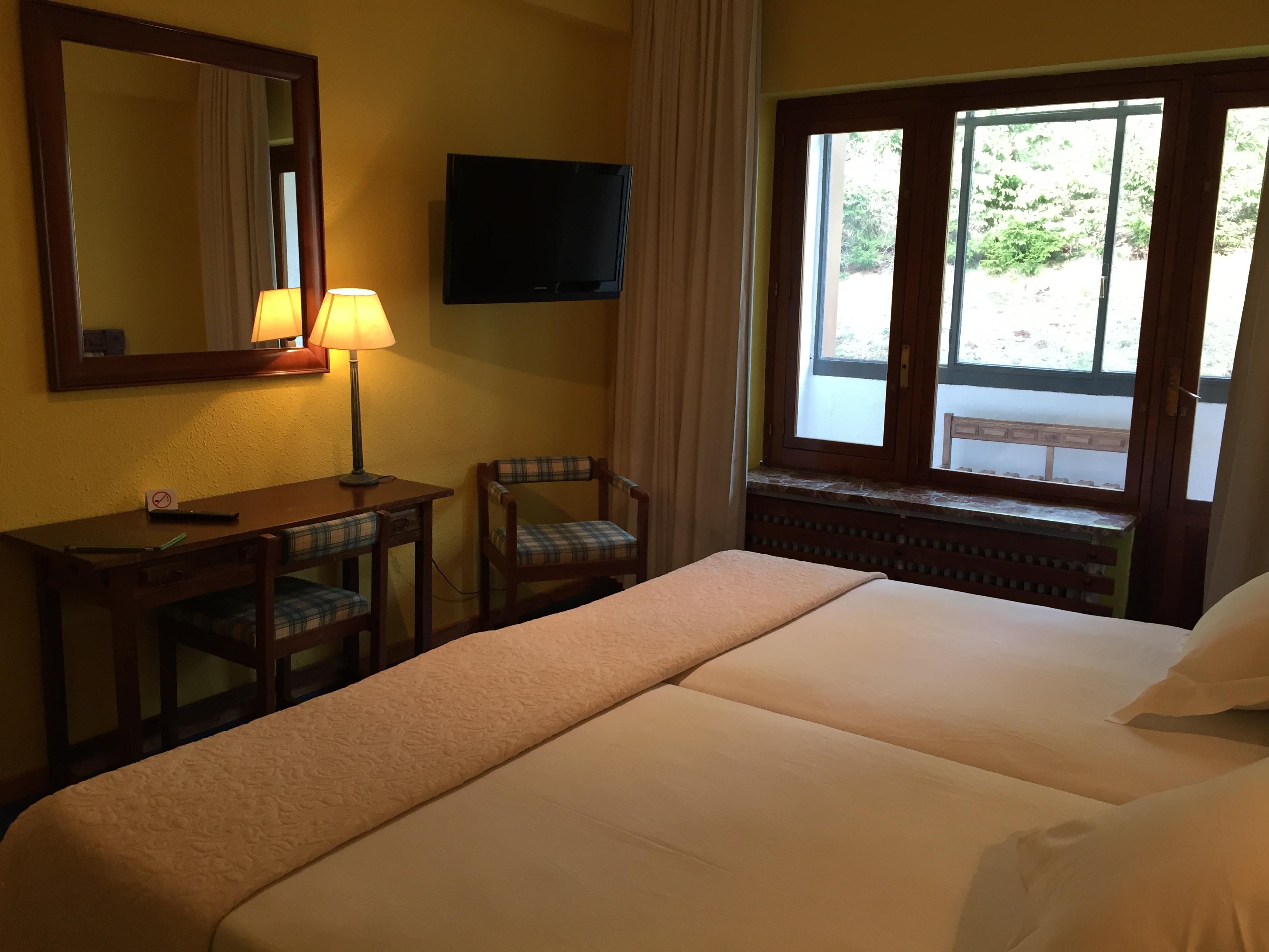 Hotel Edelweiss Candanchú Eksteriør bilde