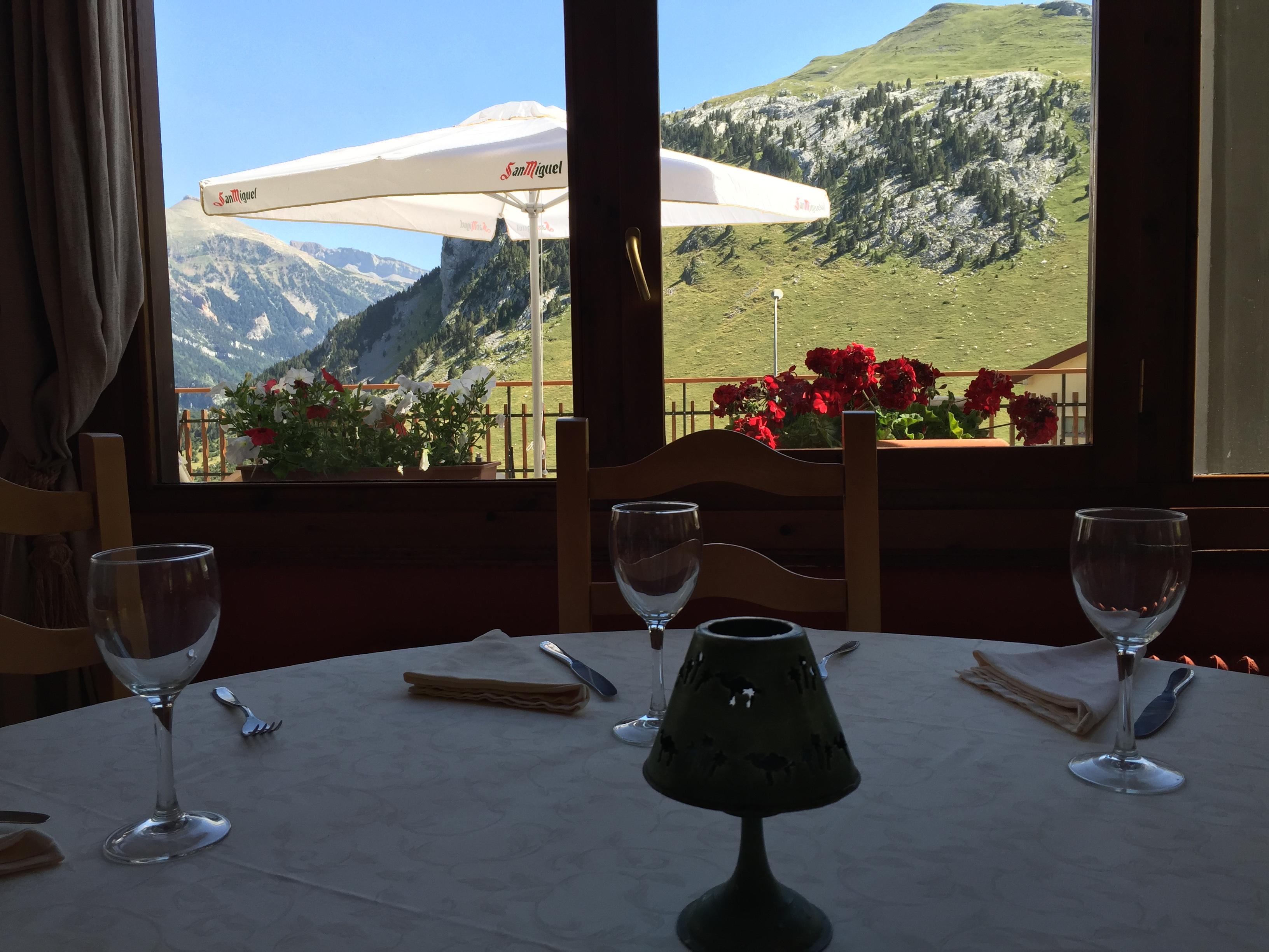Hotel Edelweiss Candanchú Eksteriør bilde