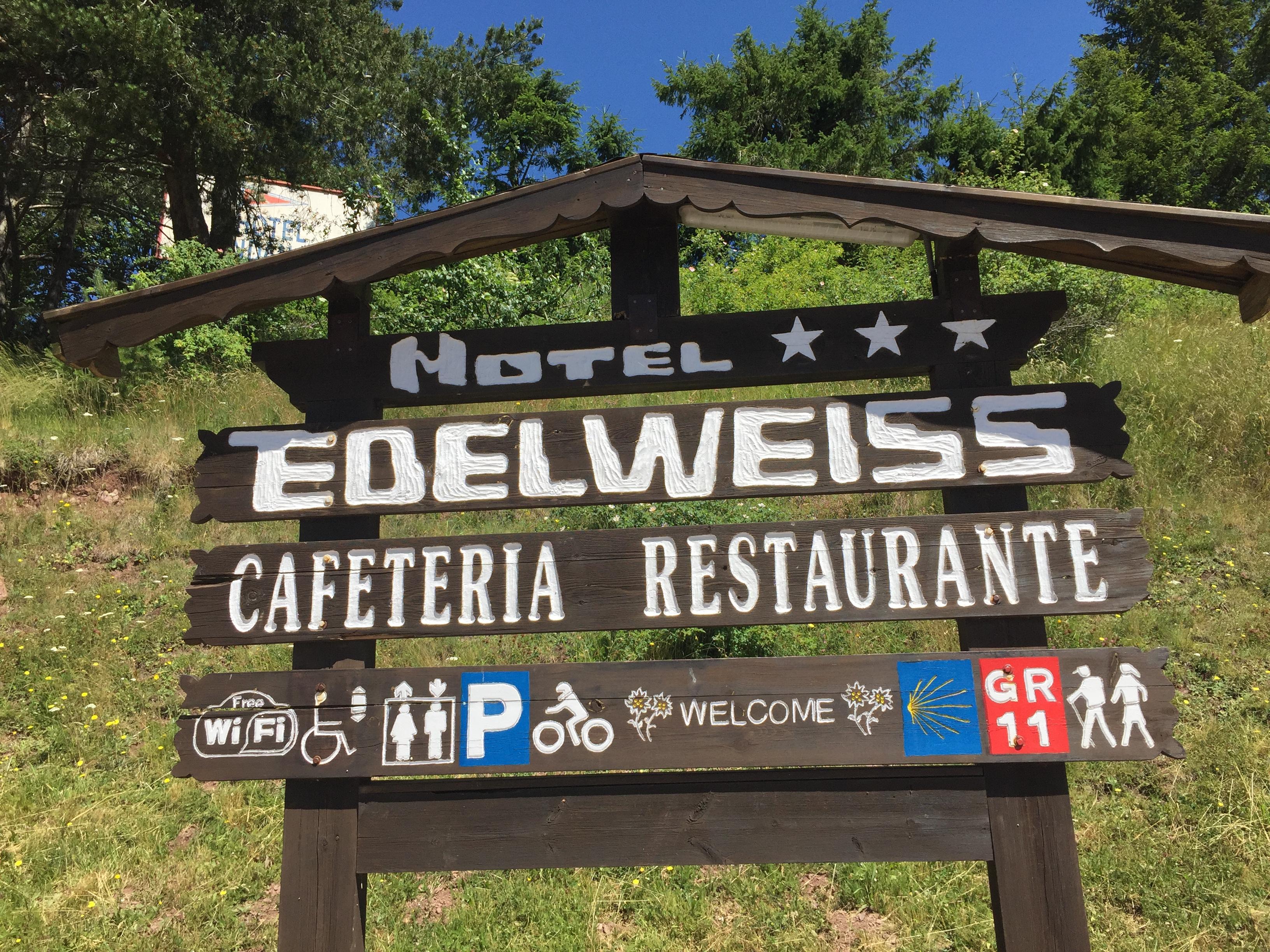 Hotel Edelweiss Candanchú Eksteriør bilde