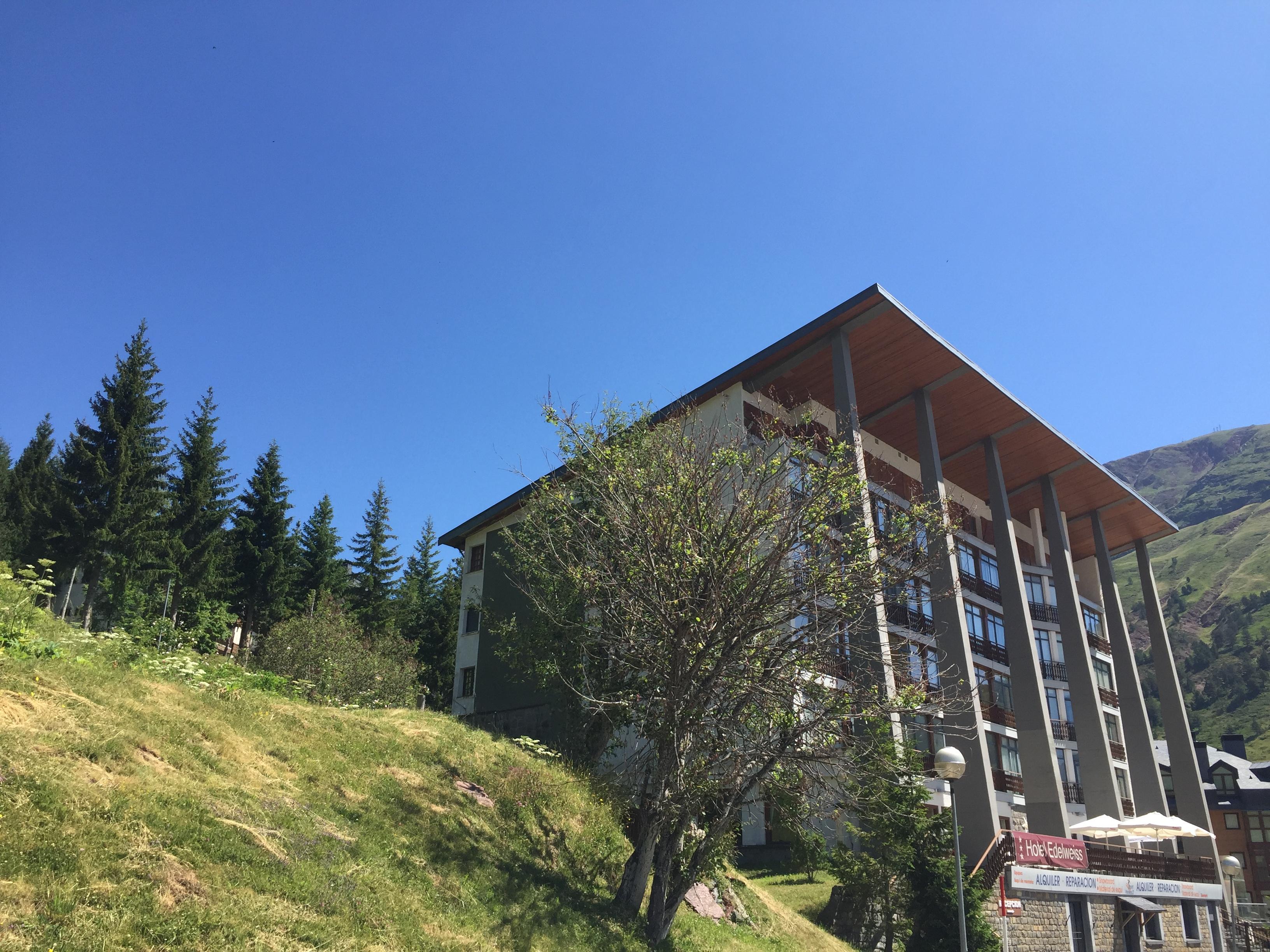 Hotel Edelweiss Candanchú Eksteriør bilde