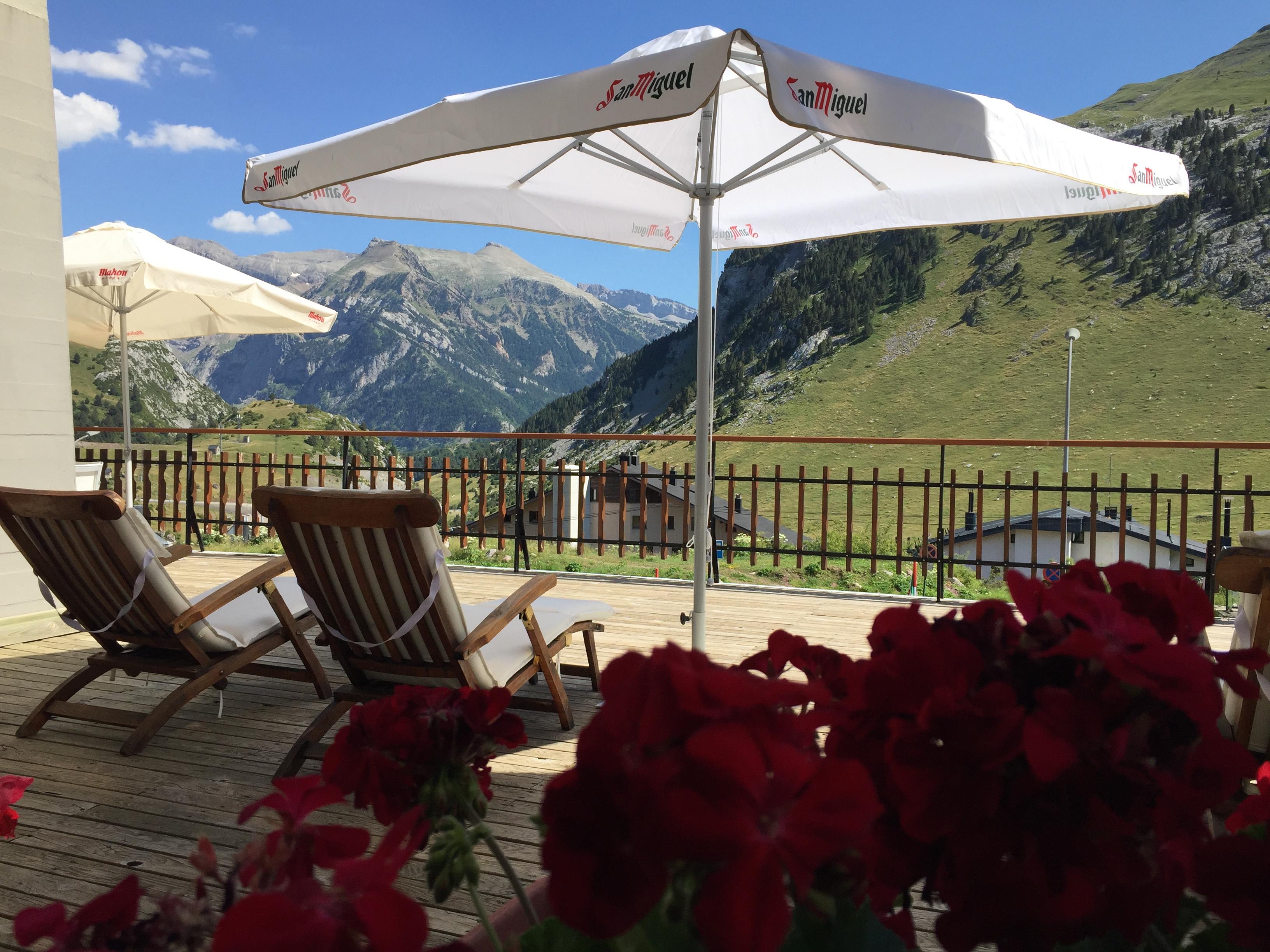 Hotel Edelweiss Candanchú Eksteriør bilde