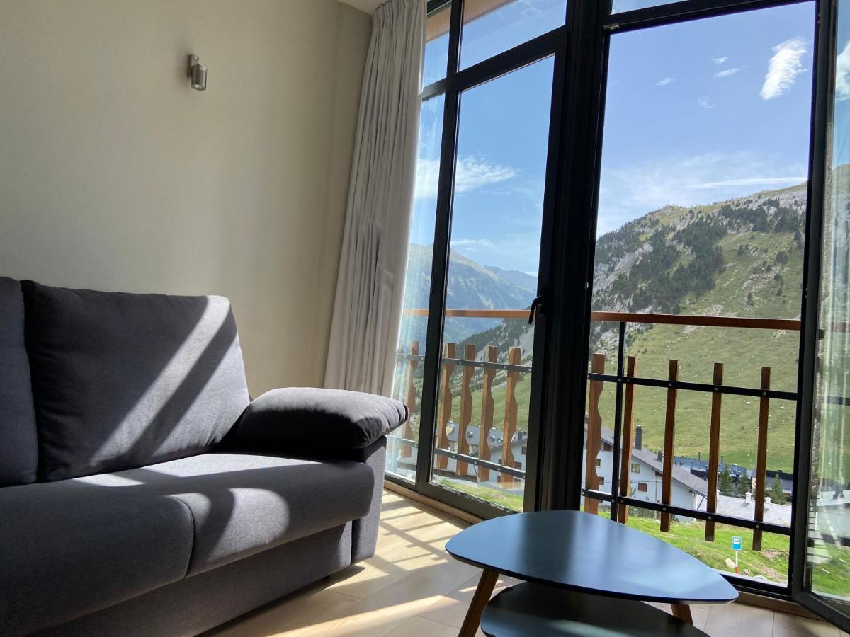Hotel Edelweiss Candanchú Eksteriør bilde