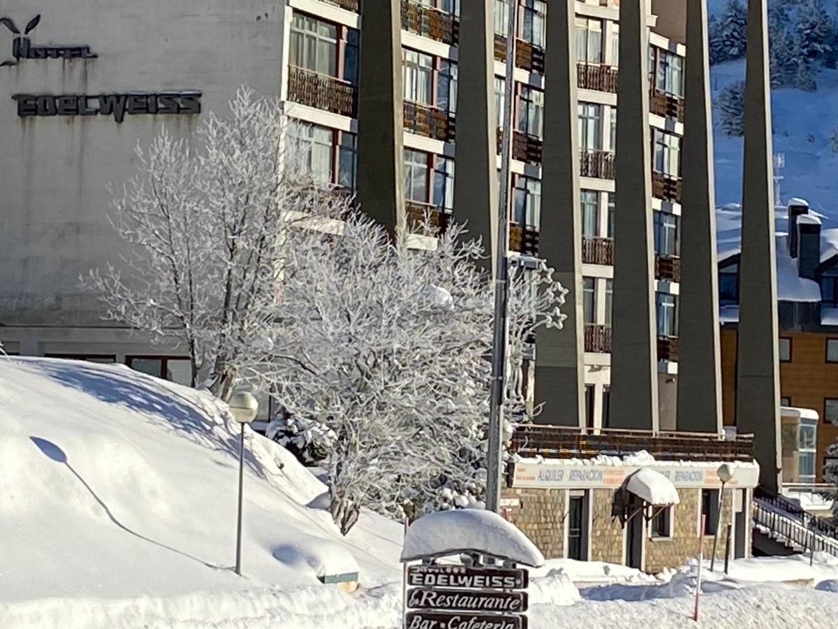 Hotel Edelweiss Candanchú Eksteriør bilde