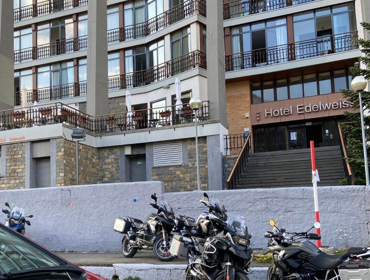 Hotel Edelweiss Candanchú Eksteriør bilde