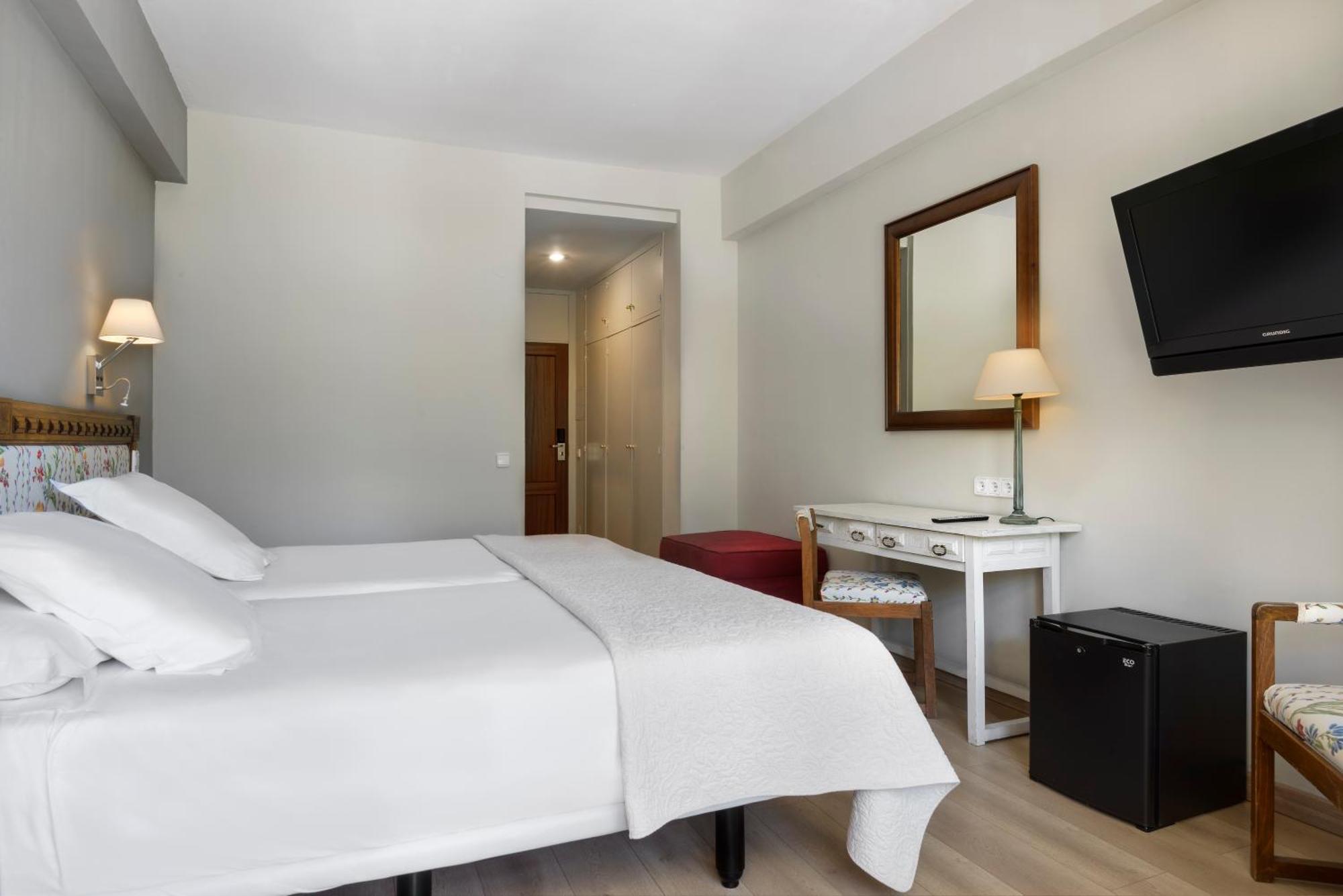 Hotel Edelweiss Candanchú Eksteriør bilde